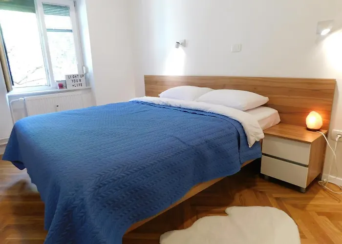 Modern Hrenova Street Apartment